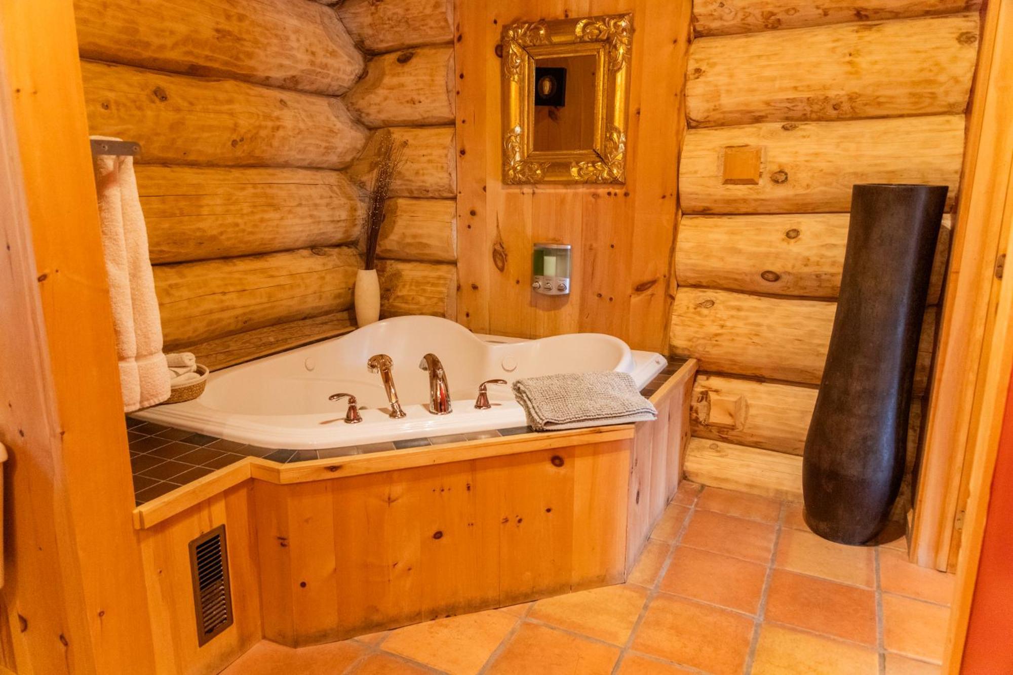 Auberge Couleurs de France Lac-Simon Extérieur photo