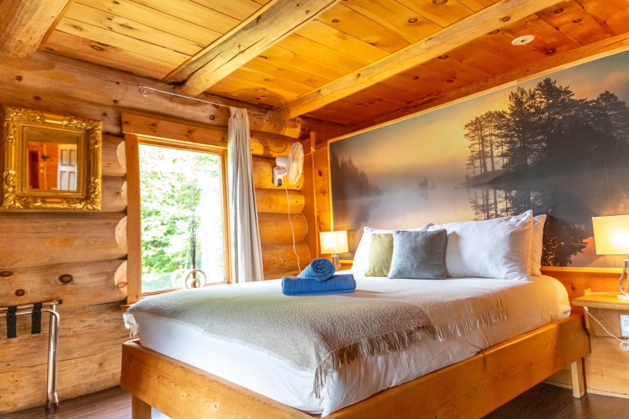 Auberge Couleurs de France Lac-Simon Extérieur photo