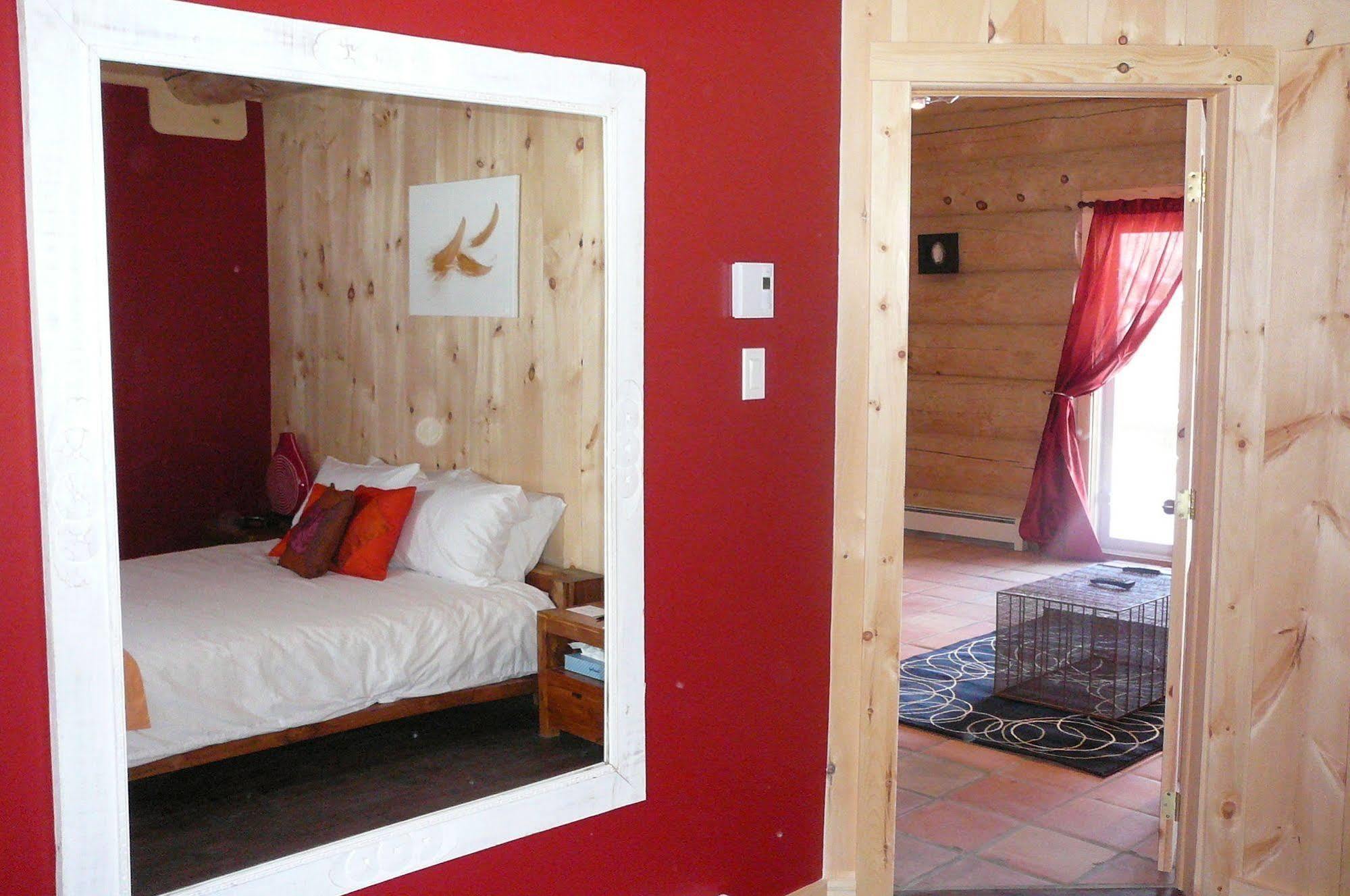 Auberge Couleurs de France Lac-Simon Extérieur photo