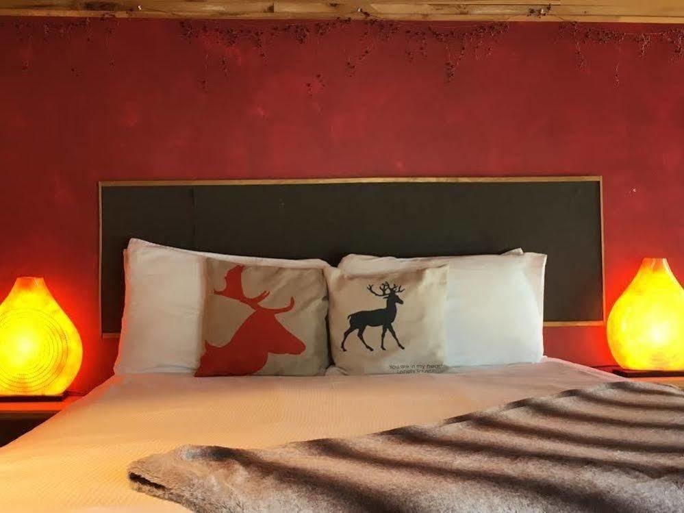 Auberge Couleurs de France Lac-Simon Extérieur photo